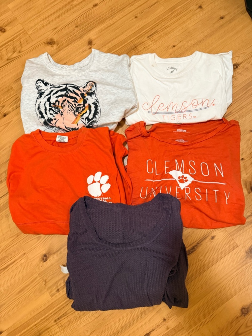 Clemson Tigers Orange & White Graphic shirt Pack